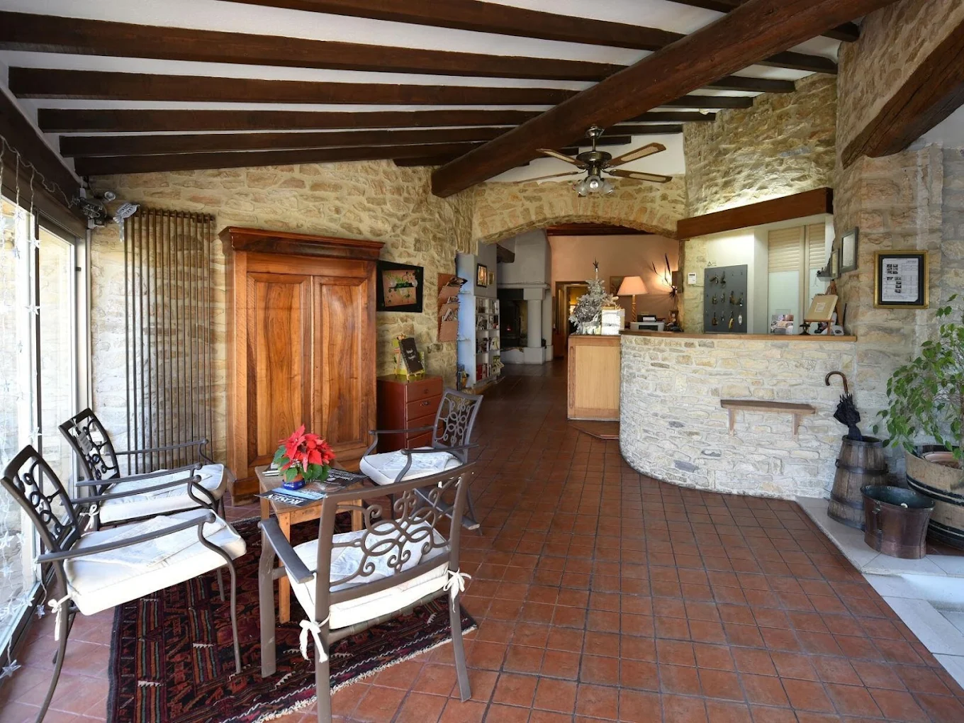 Auberge de Tavel – Hôtel de charme avec piscine au cœur des vignobles : photo 3 de l’hébergement
