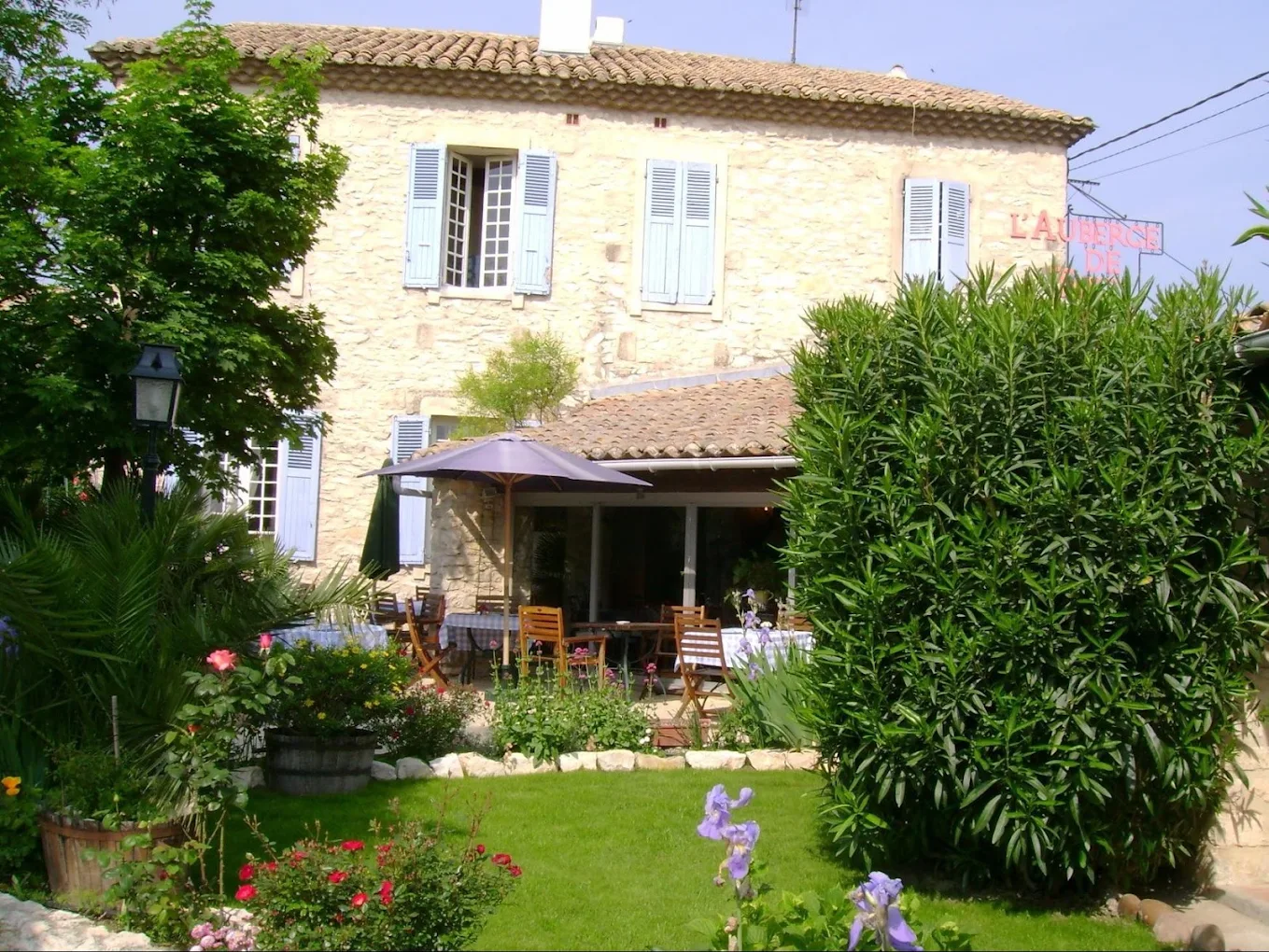 Auberge de Tavel – Hôtel de charme avec piscine au cœur des vignobles : photo 7 de l’hébergement