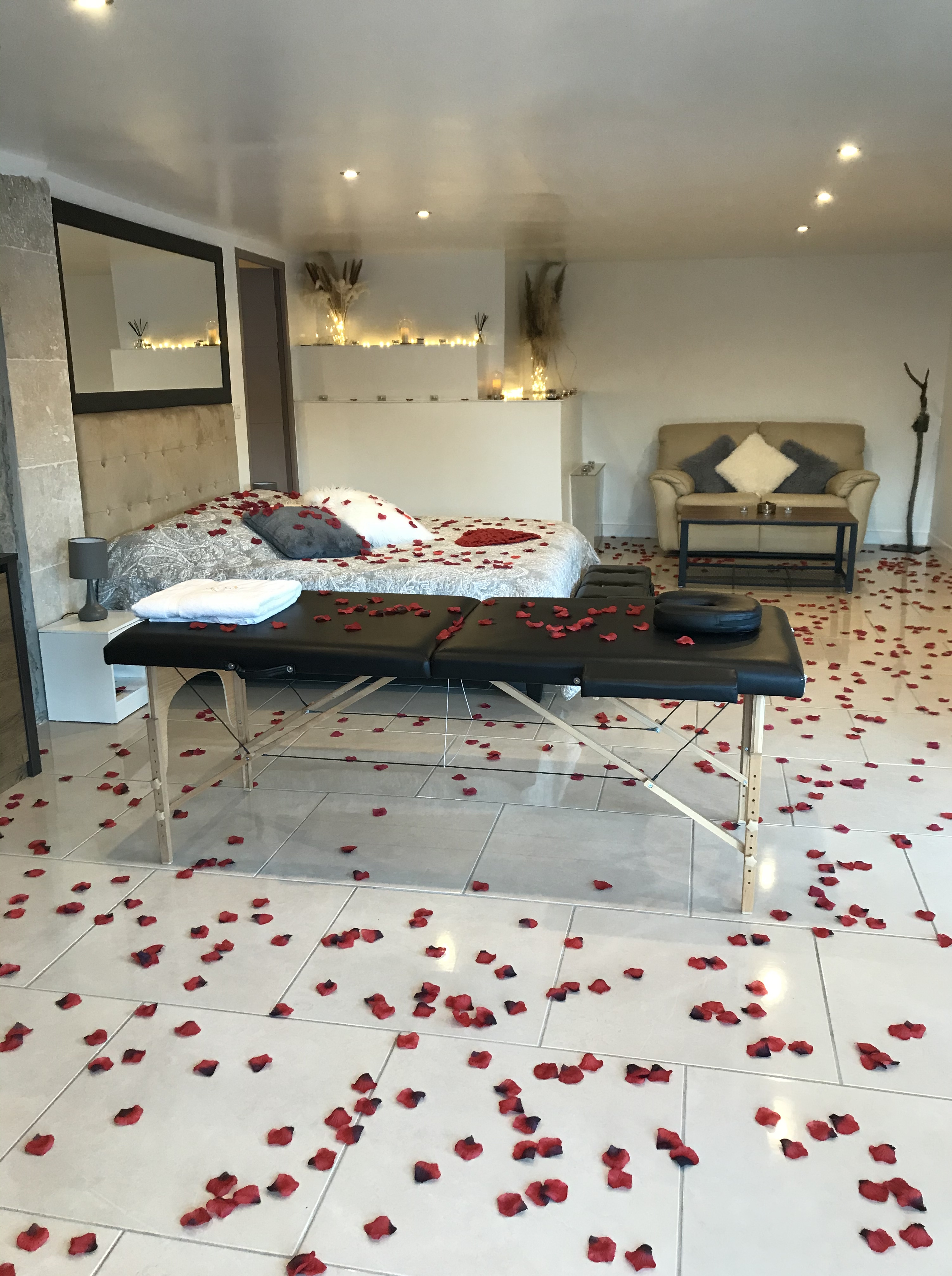 Love room Suite Charlène : photo 8 de l’hébergement