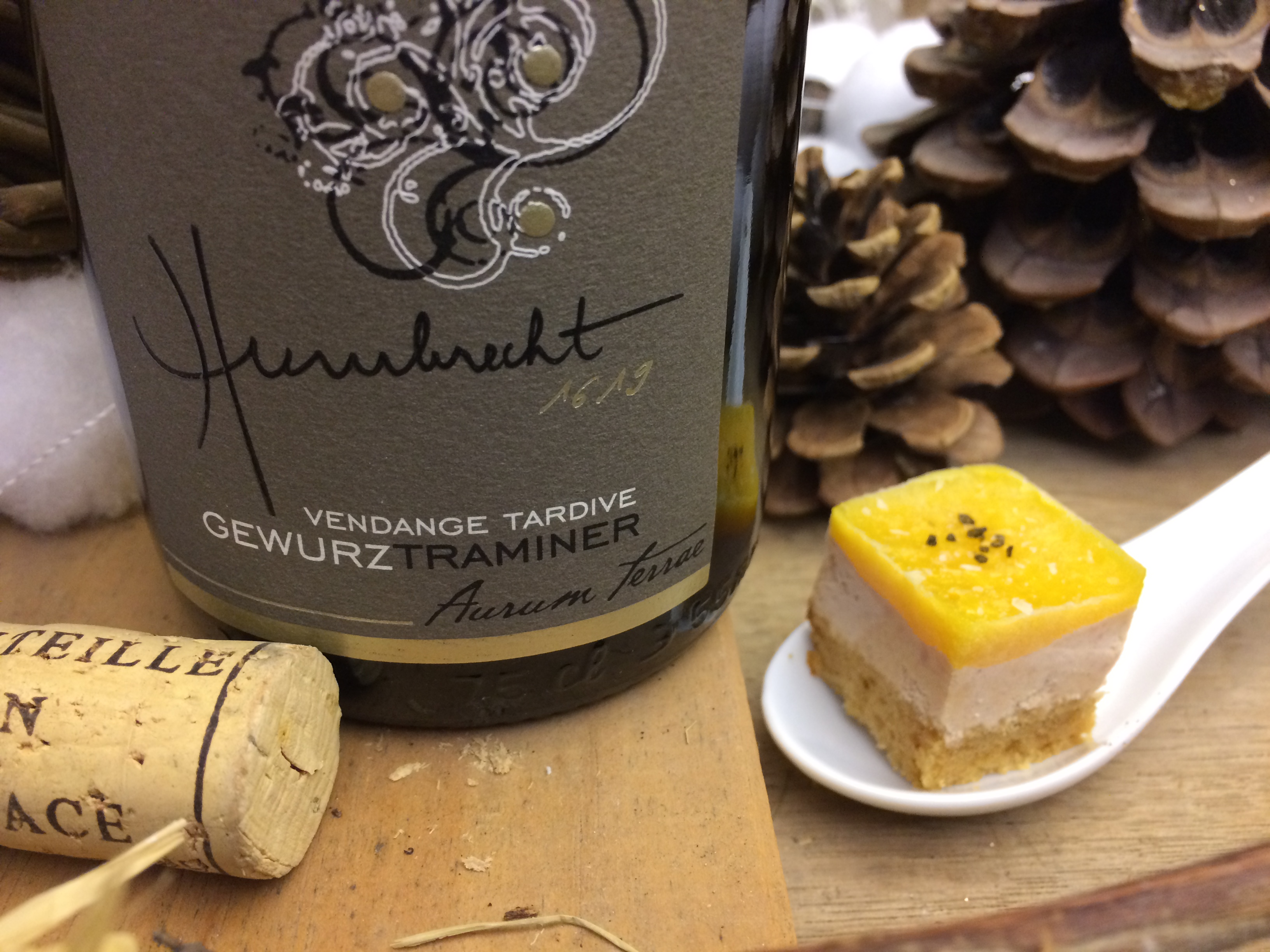 Cours d’œnologie, dégustation de 12 vins & accords mets-vins