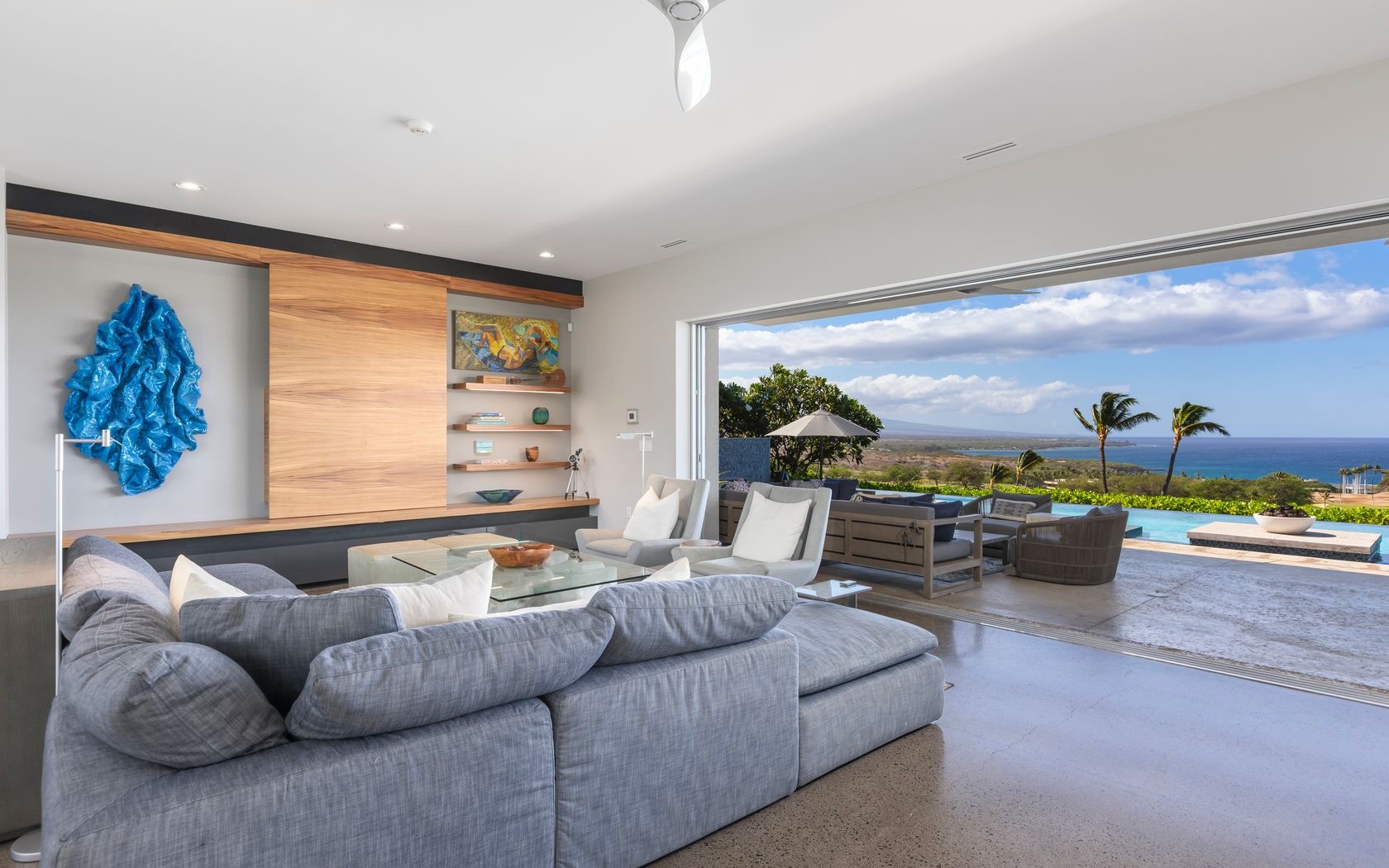 Luxury Hawaii 5-bedroom Home with Private 22m Pool & Sweeping Ocean Views photo 8