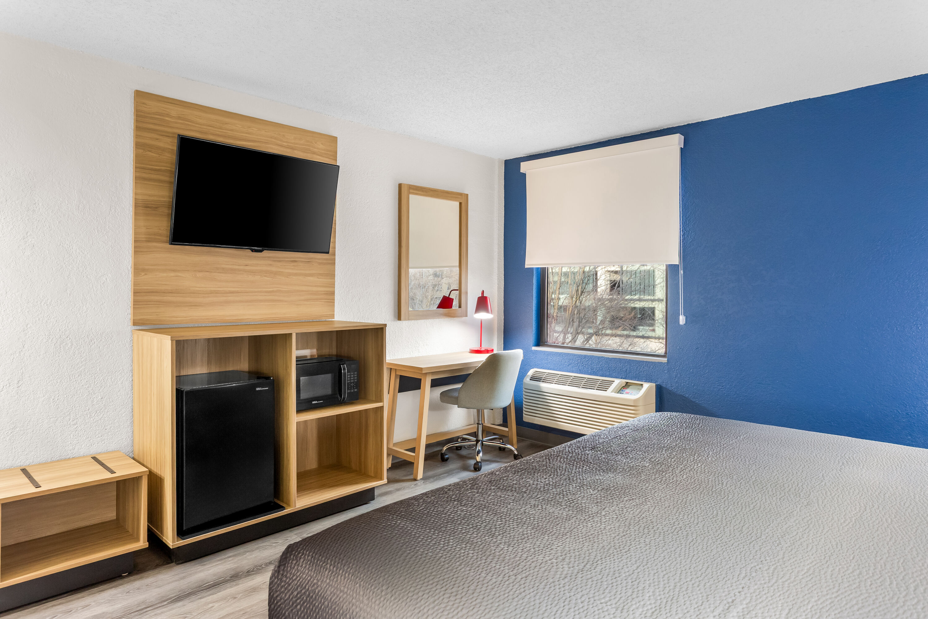 Super 8 by Wyndham Chicago photo 7