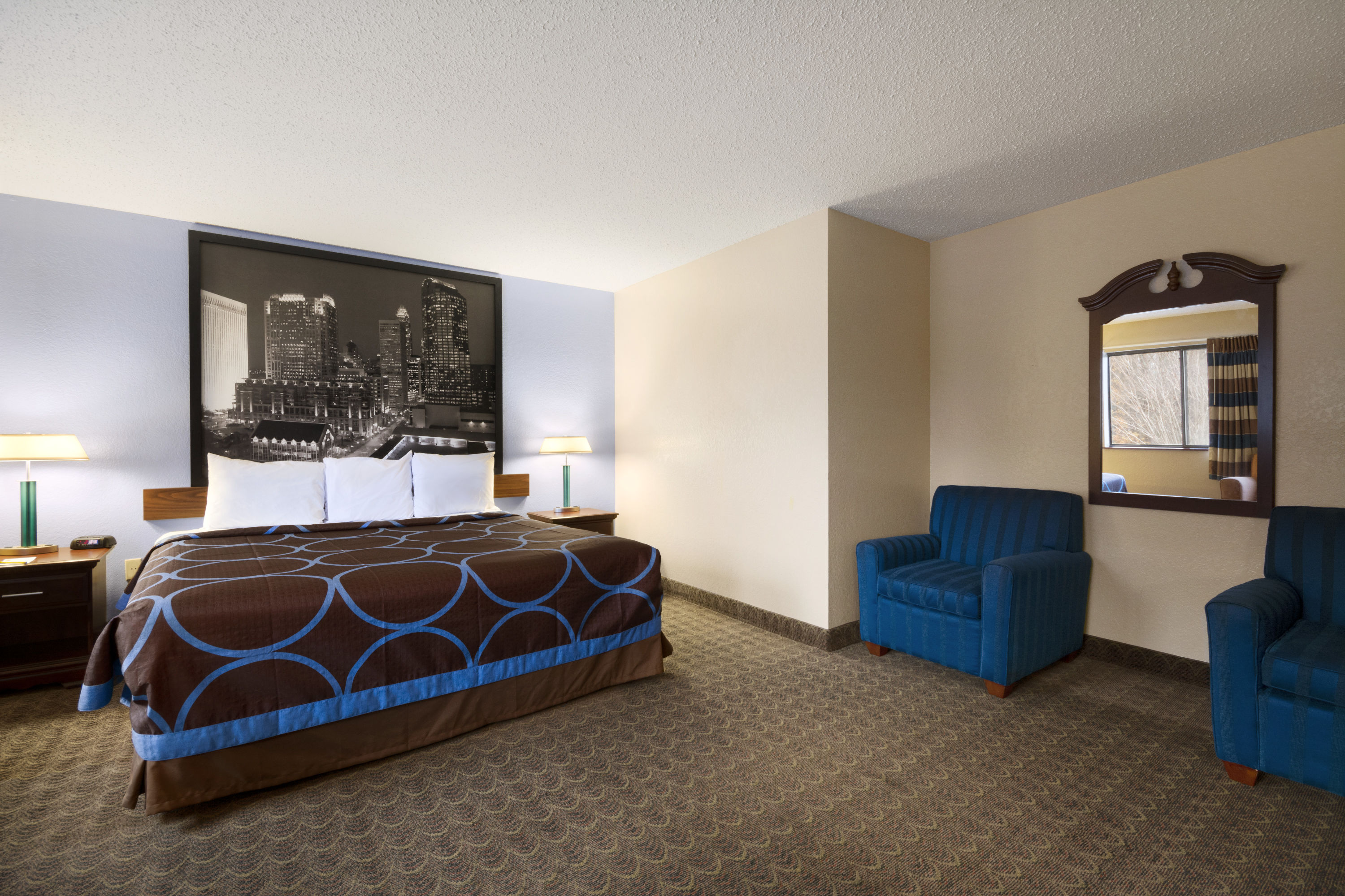 Super 8 by Wyndham Charlotte University photo 7