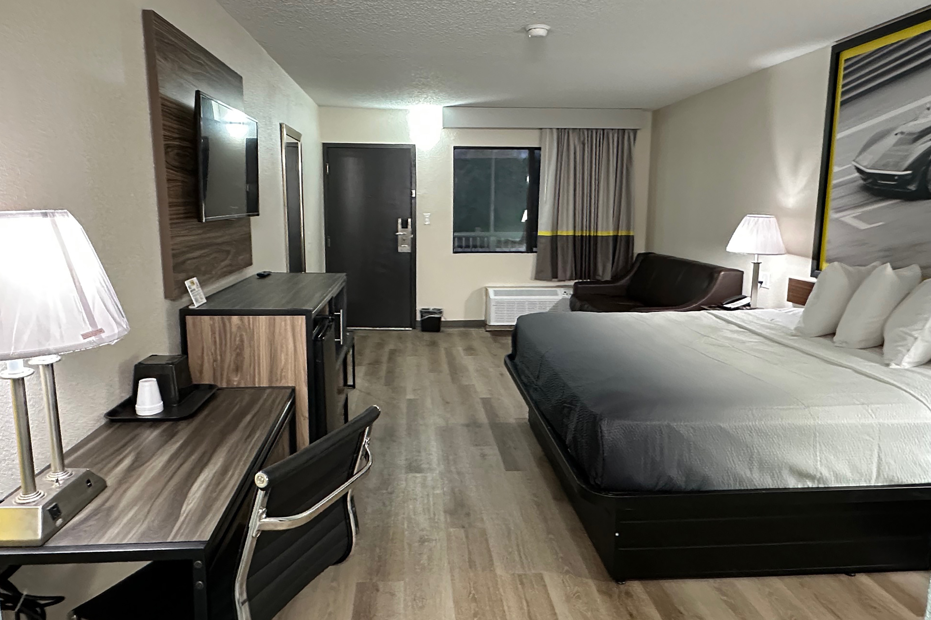 Super 8 by Wyndham Kannapolis photo 4