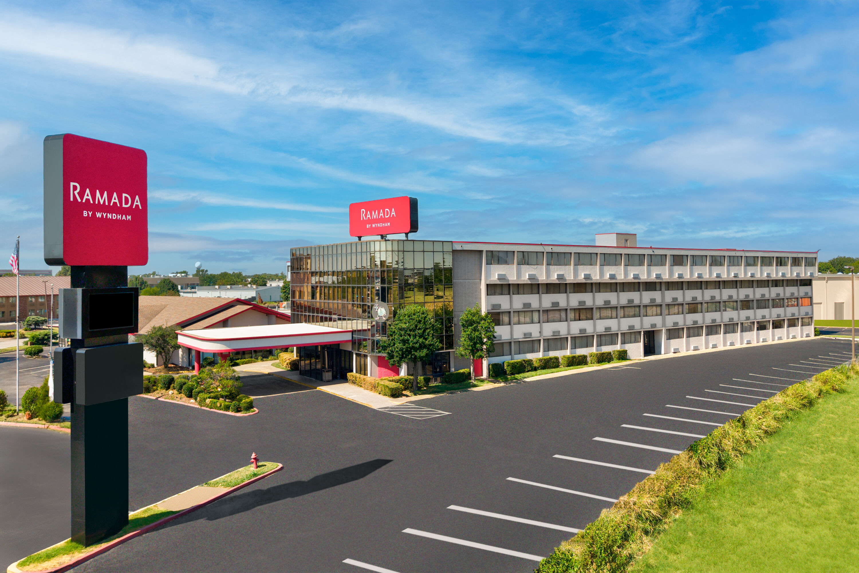 Ramada by Wyndham Tulsa/Broken Arrow photo 2