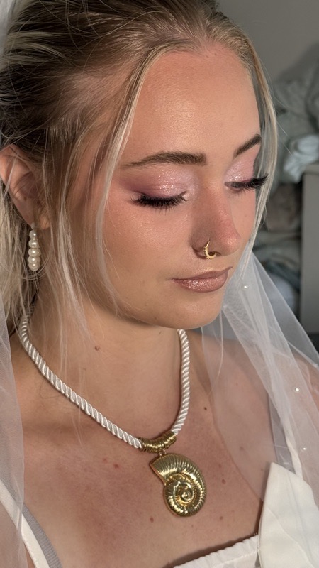 Réalisations de Cynthia, cils et sourcils à domicile
