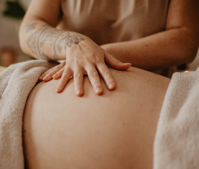 Réalisations de Julie, soins corps et visage à domicile