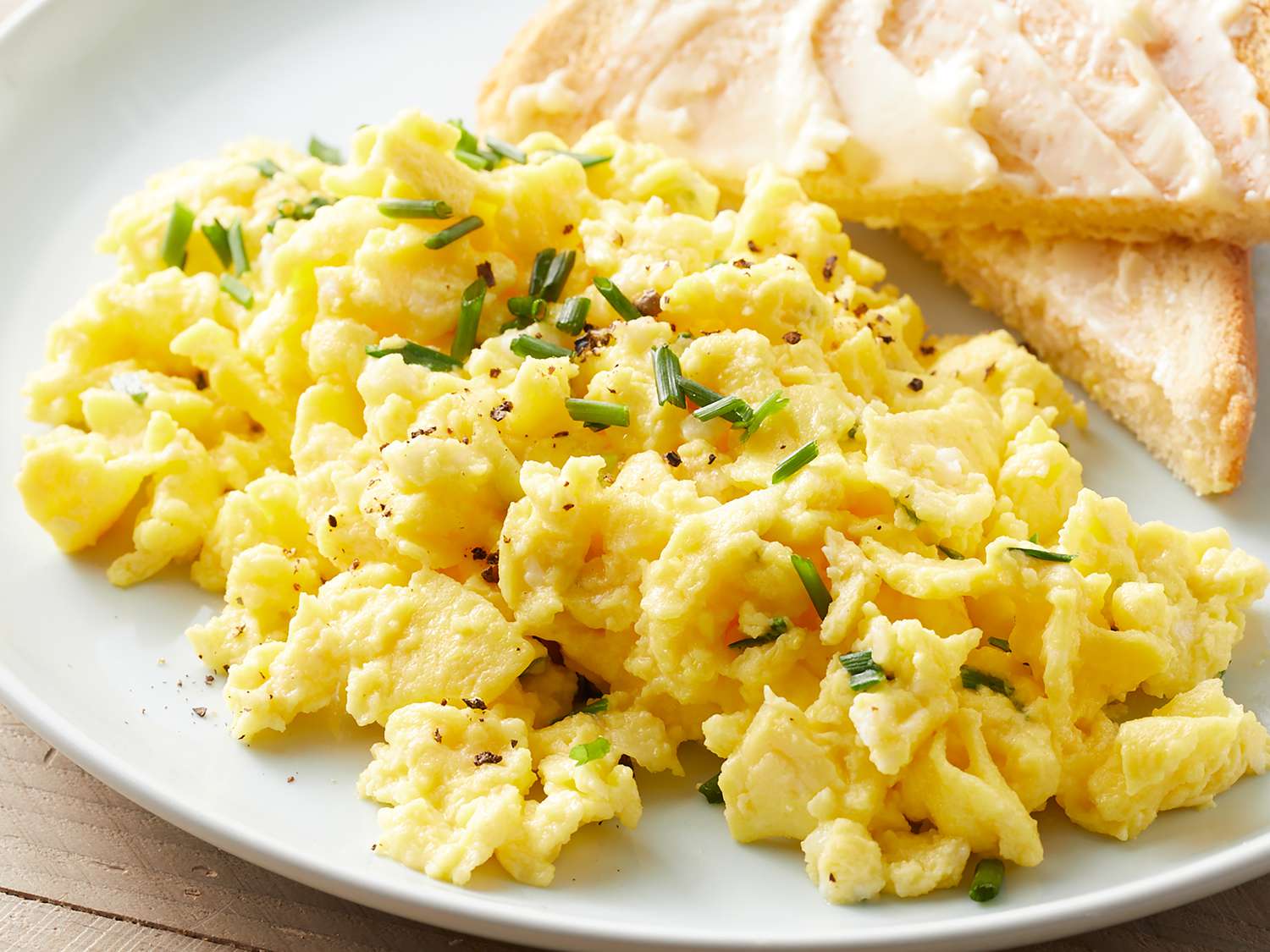 Scramble eggs