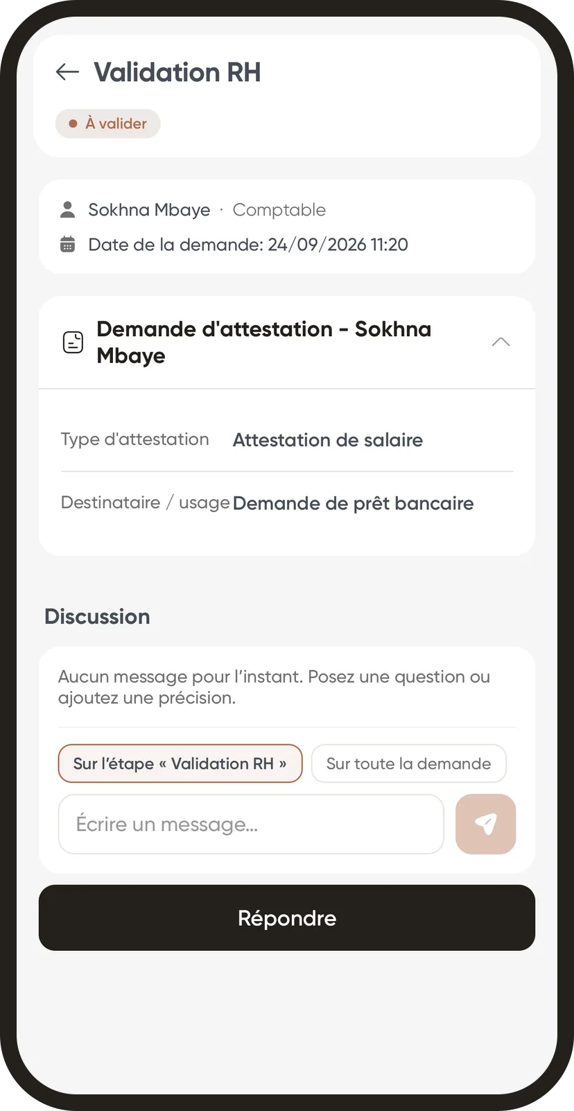 Le détail d'une demande à valider, avec son fil de discussion
