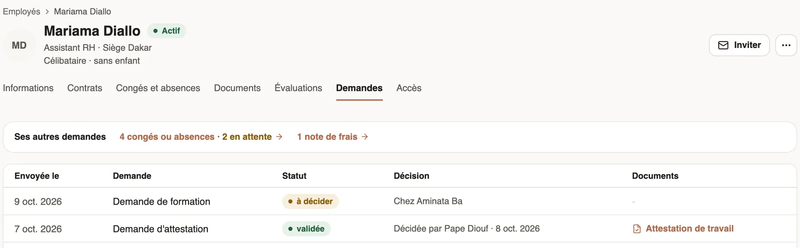 L'onglet Demandes de la fiche de Mariama Diallo : ses autres demandes, une demande de formation à décider et une demande d'attestation validée avec son attestation de travail