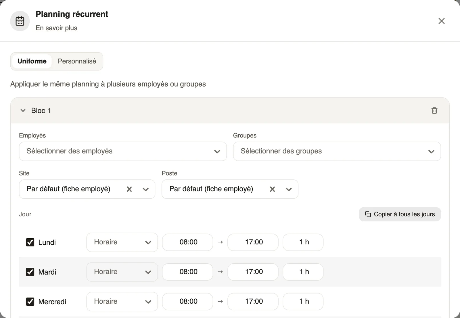 La fenêtre Planning récurrent, onglet Uniforme : employés, groupes, site, poste et horaires de chaque jour