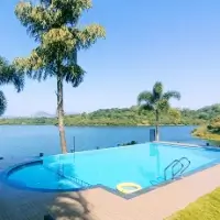 Casa Lake View Resort