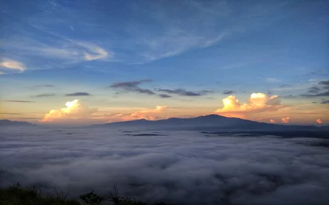 Kurumbalakotta Hills, Wayanad: Trekking, Sunrise Views and Travel Guide