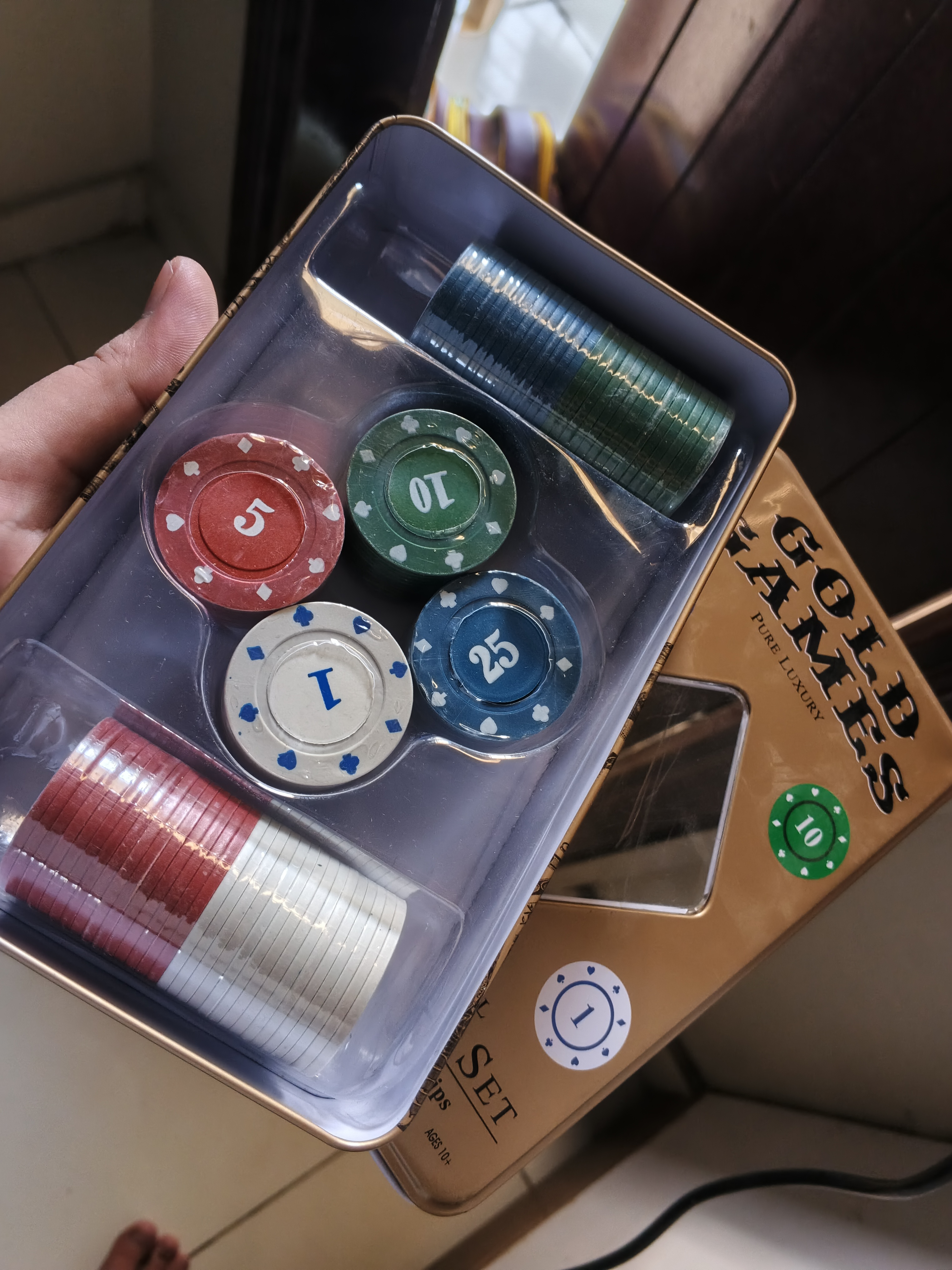 Gold Games - 100 Poker Chips Tin 2