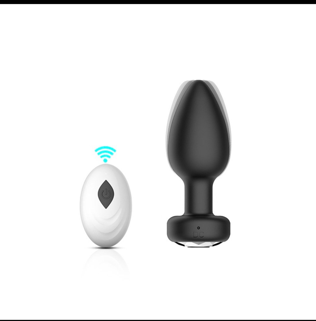 Butt plug with remote