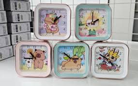 RELOJ DESPERTADOR CAPYBARA