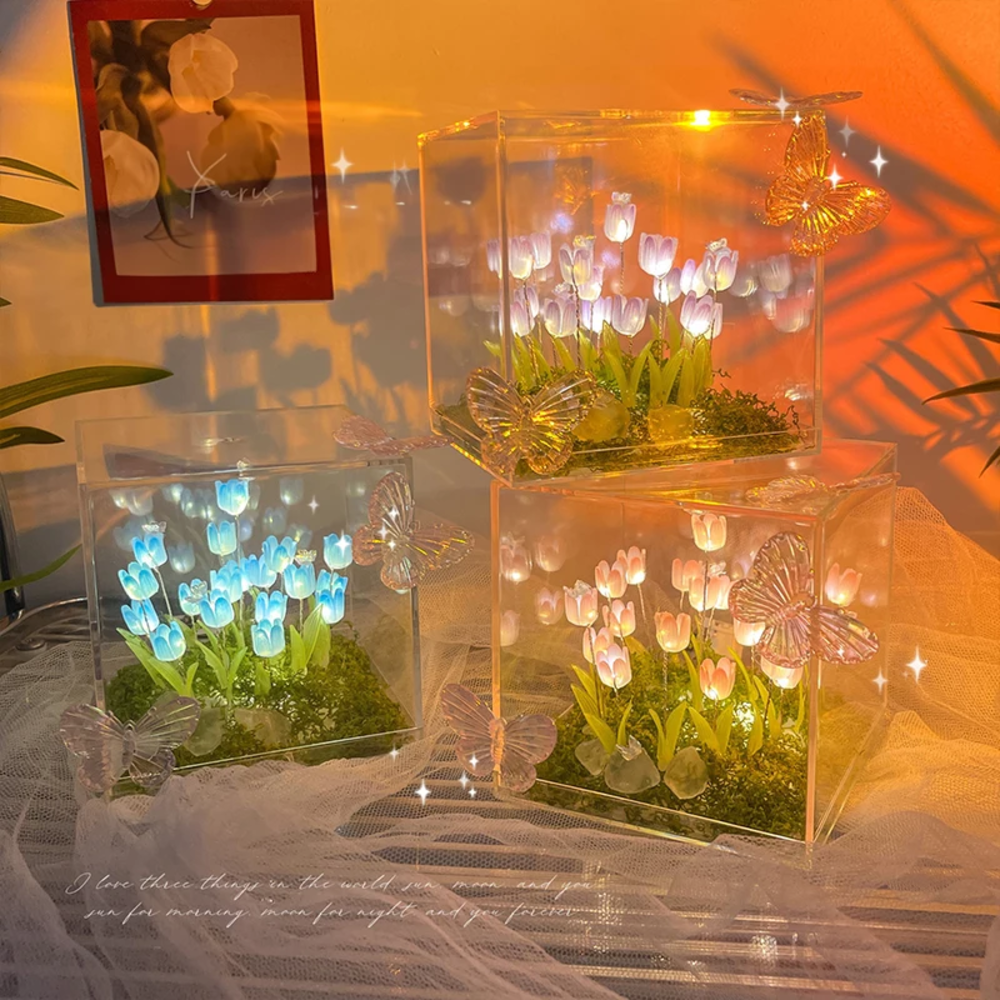 LAMPARA DE TULIPANES Y MARIPOSAS