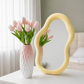 مرآة ديكورية بتصميم عضوي إبداعي - Image 1