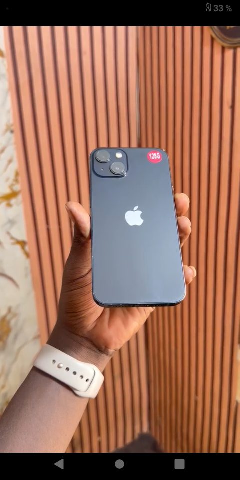 iPhone 13 simple 
