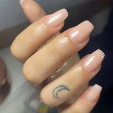 Uñas escupidas en poligel 