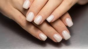 manicura rusa con esmaltado semipermanente  2