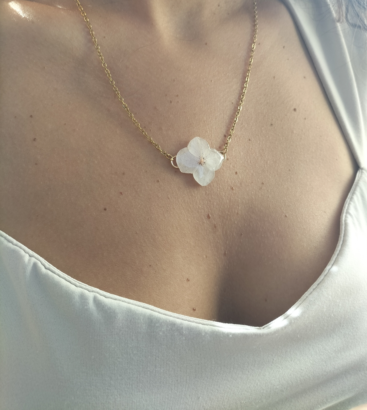 Collana artigianale con vera ortensia  2