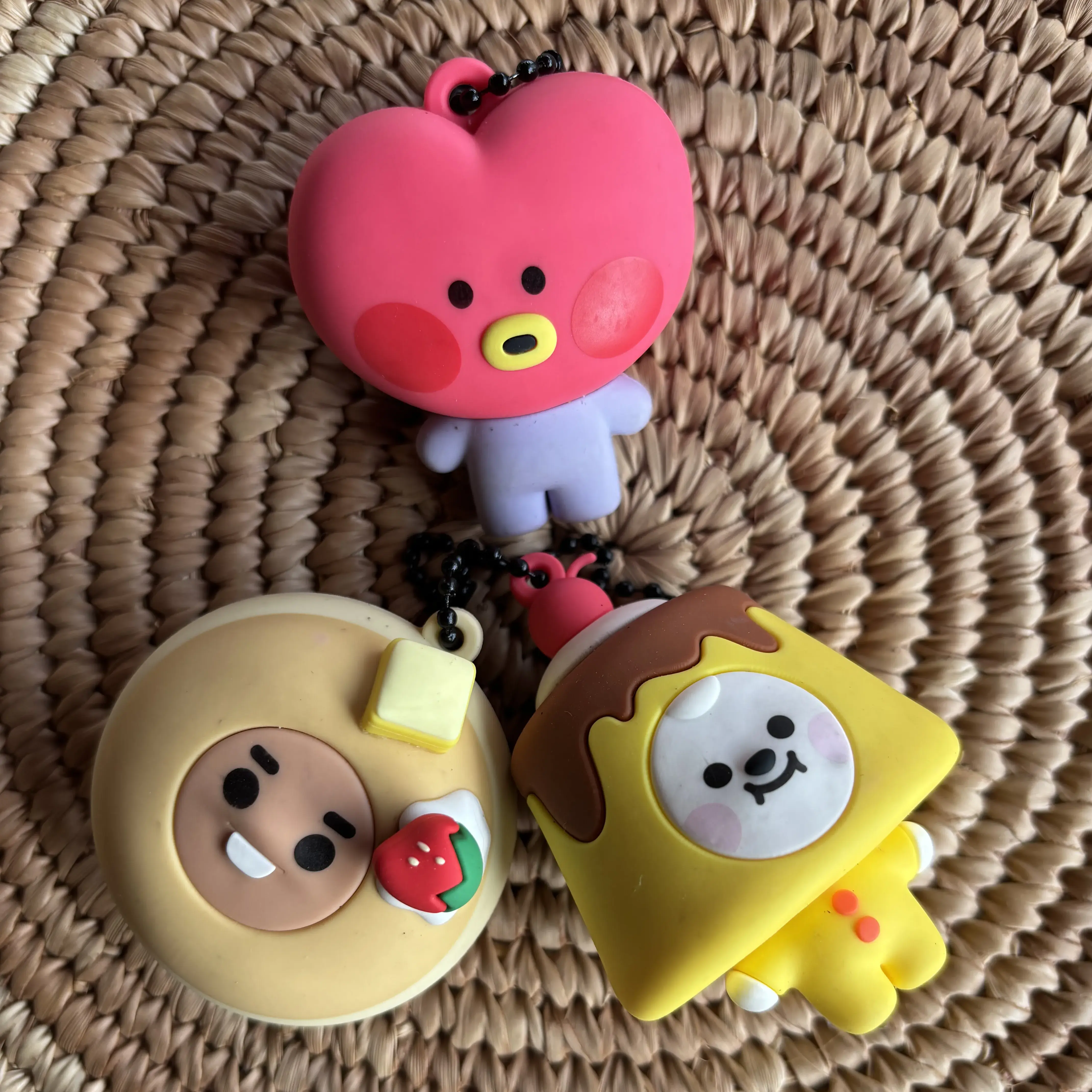 BT21 Keychain (Large)