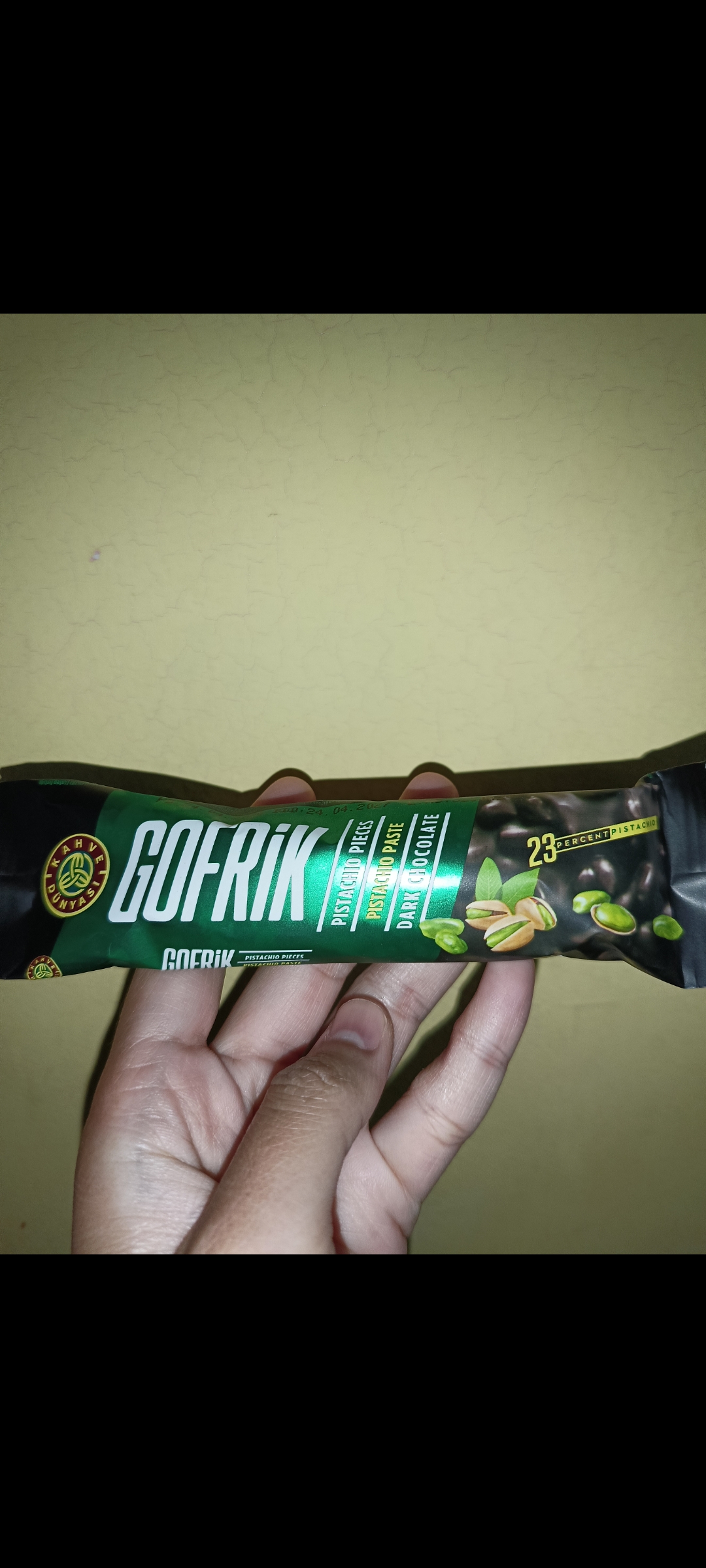Gofrik dark chocolate bar