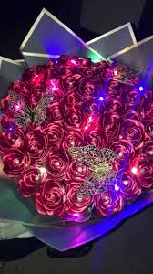 Ramo buchón de rosas eternas  2