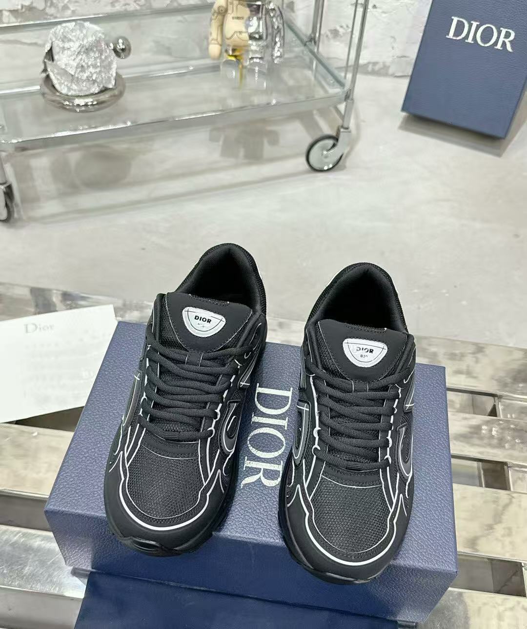 DIOR B 30 BLACK 2