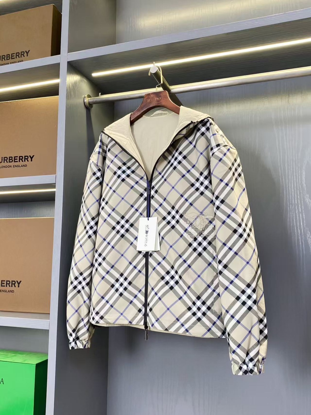 Burberry windbreaker - Image 1