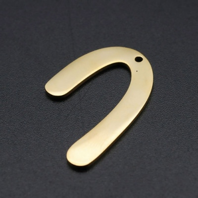 Charm de Acero Inoxidable Geométricos Chapados en Oro 31mm x 19mm,