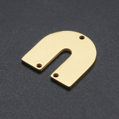 Charm de acero inoxidable arqueados chapados en oro 17 mm x 16 mm