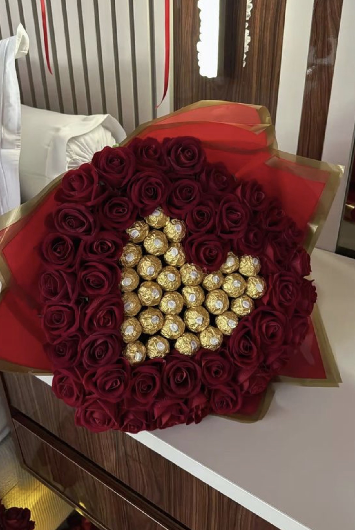 Combo Red & Choco Ferrero Rocher 3