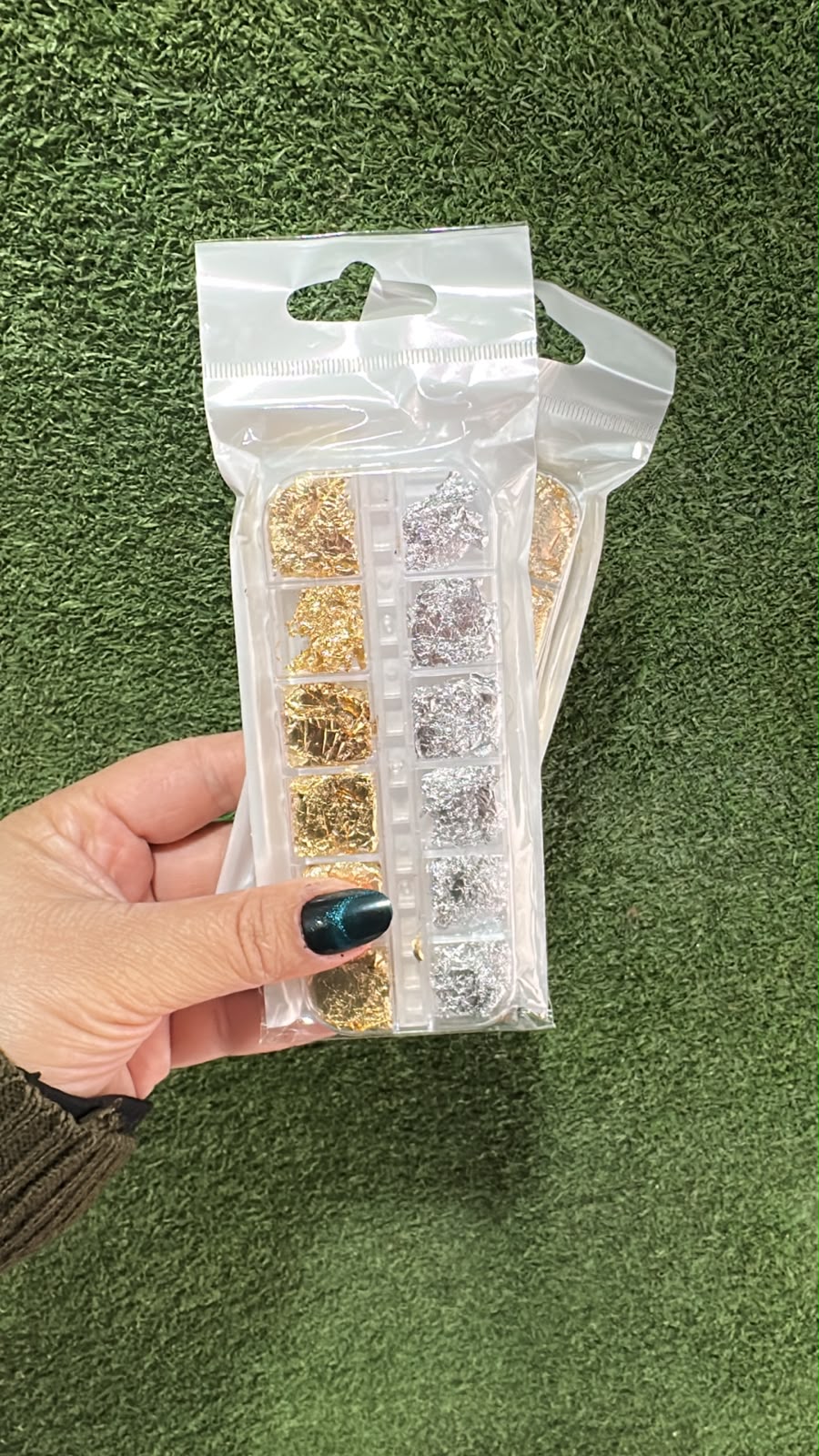 ✨ DECORACIÓN DE UÑAS – PAPEL ORO Y PLATEADO X12 ✨