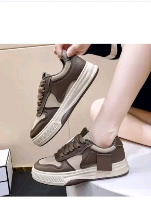 casual shoe 3