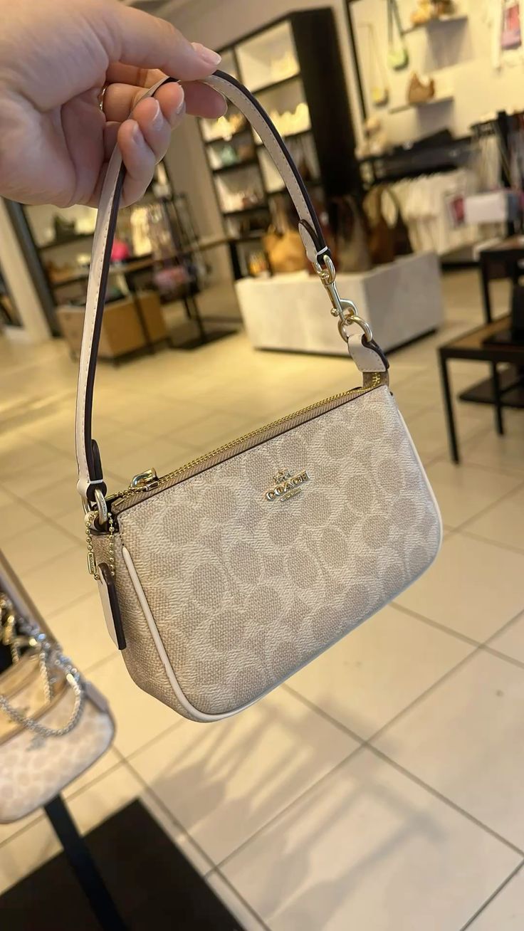 Cartera COACH mediana 