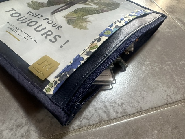 Pochette zipée spéciale Revue, périodique