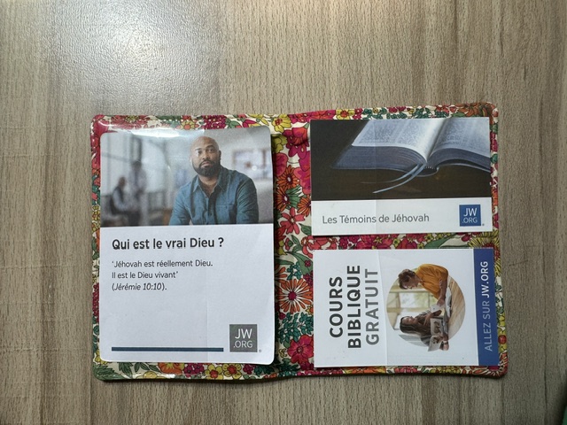 Pochette tracts simple (nouveau format)Daim moutarde 2