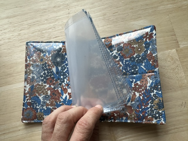 Pochette tracts à feuillets Daim bleu 2
