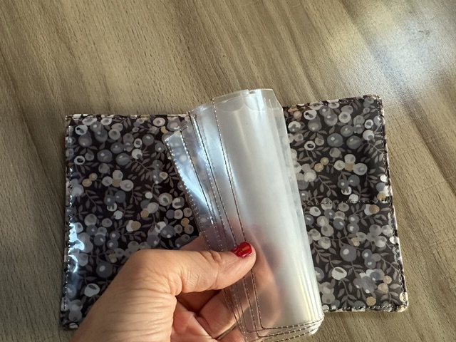 Pochette tracts à feuillets daim Havane 2
