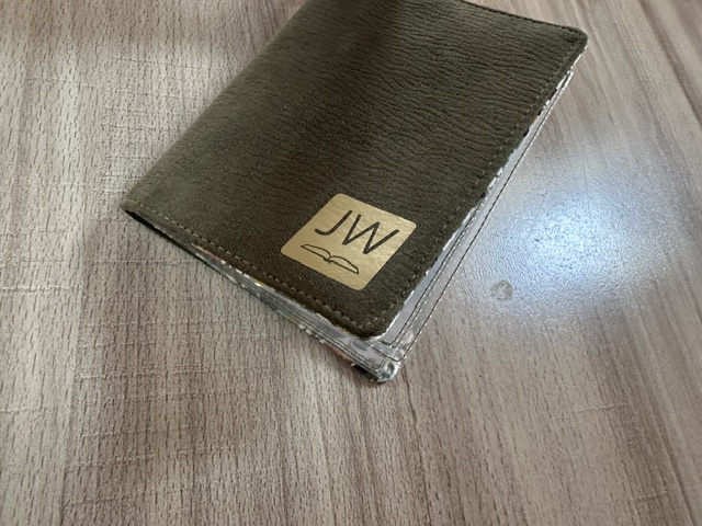 Pochette tracts à feuillets daim kaki