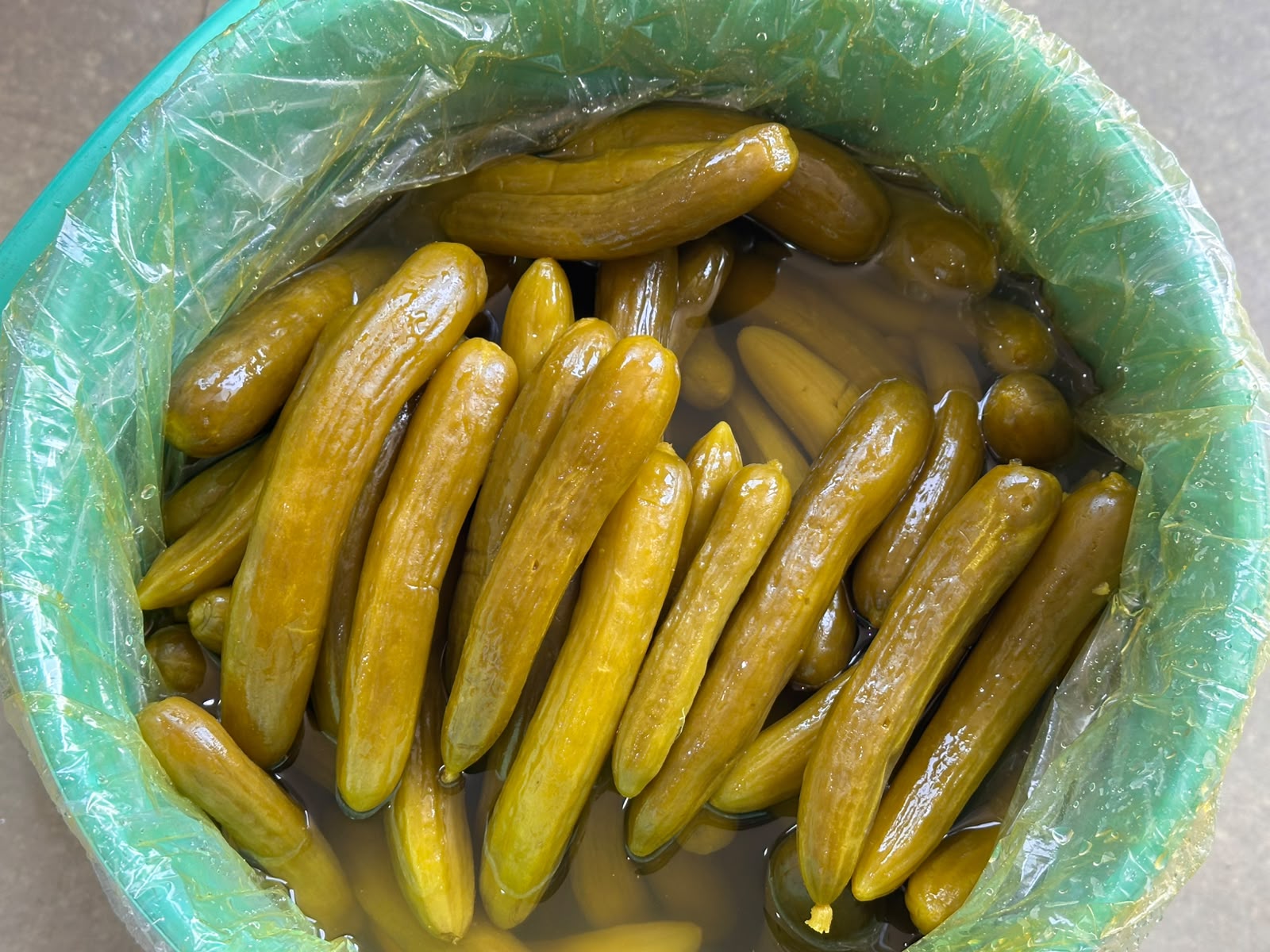 مخلل خيار حبة كاملة 2