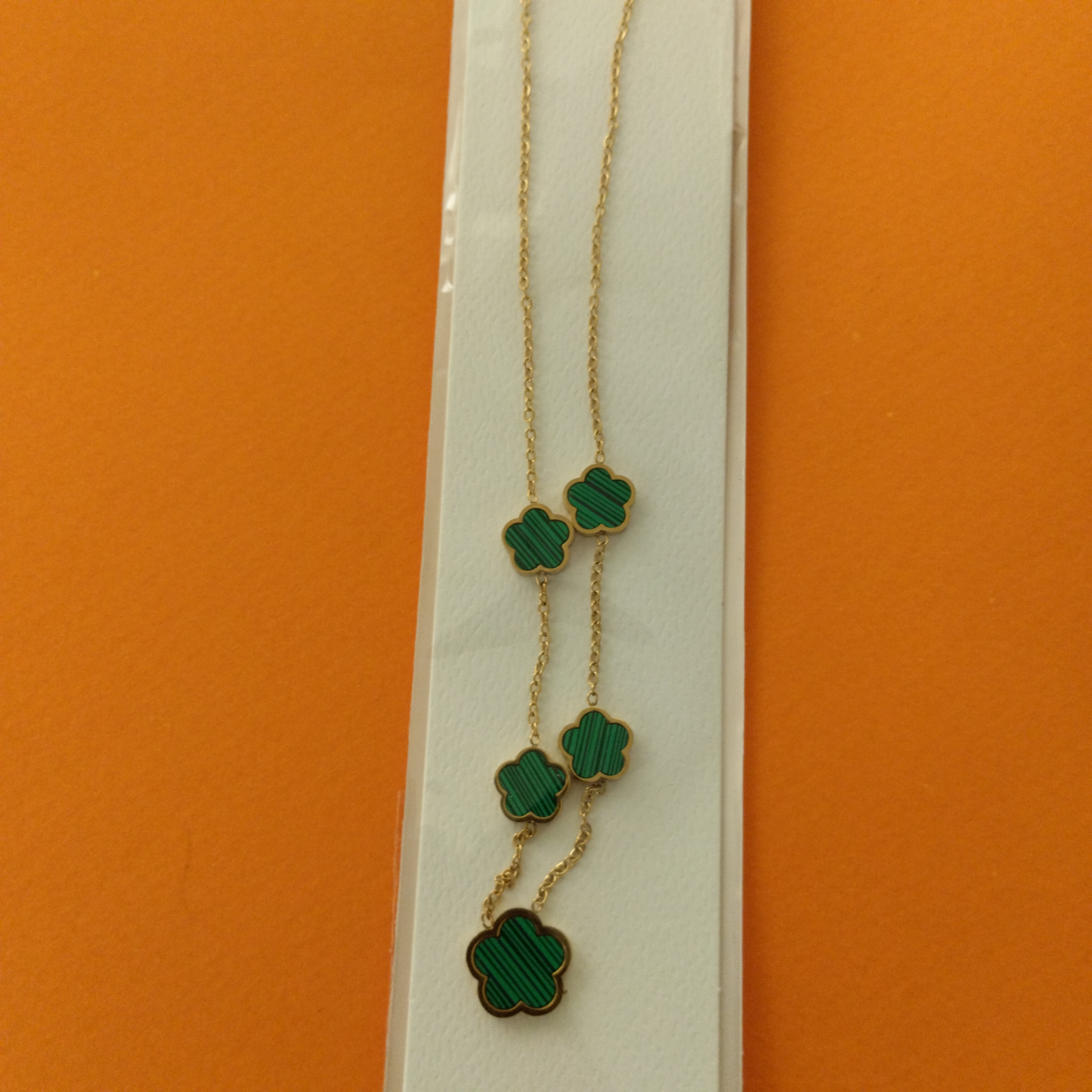 Collier trèfle vert doré 