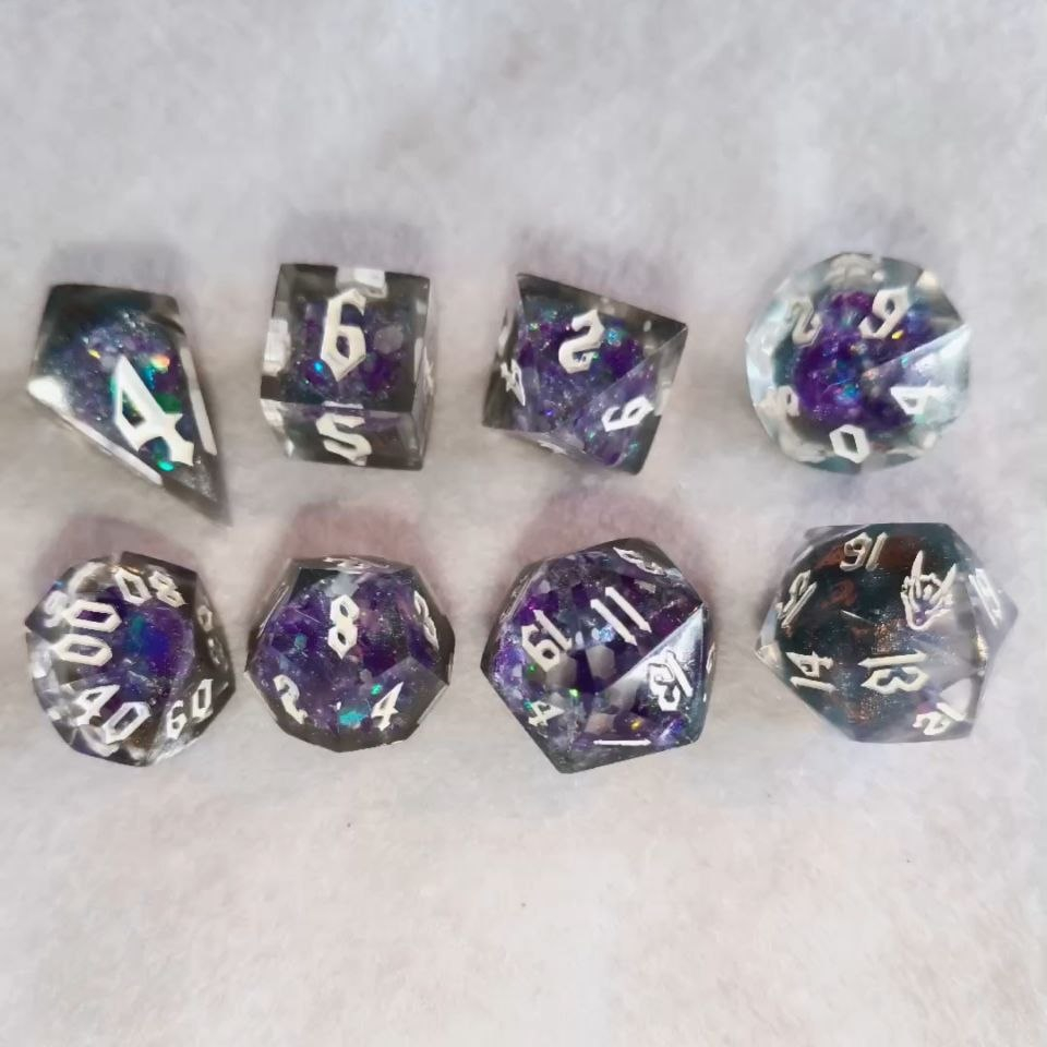 Gemstone shards: Amethyst - Image 1