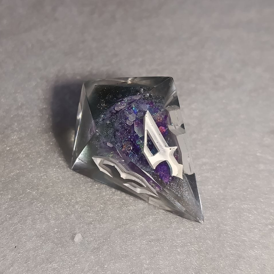 Gemstone shards: Amethyst 2