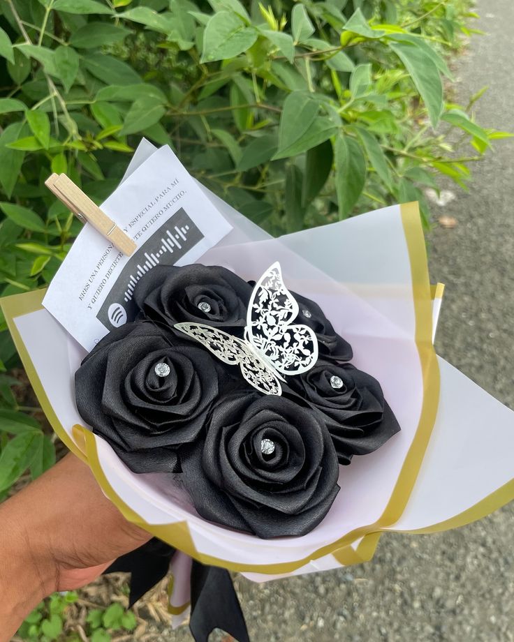 Ramo de 5 Rosas 2