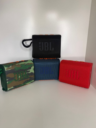 Parlante JBL 60 4 (Con luz RGB)