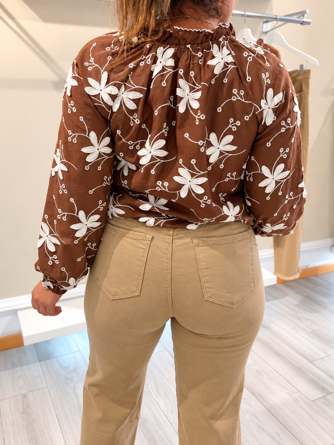 Blusa Bordada Floral 3