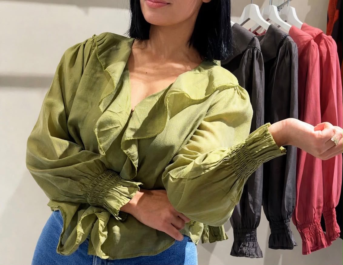 Blusa con Volantes - Image 1